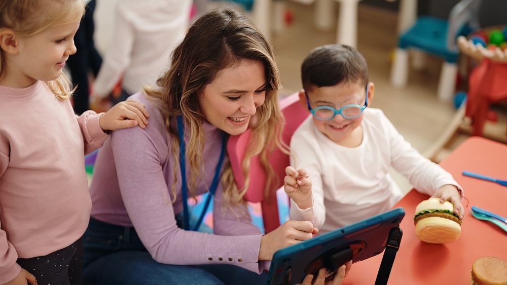 Maximizing Learning with Assistive Tech in One-to-One Programs